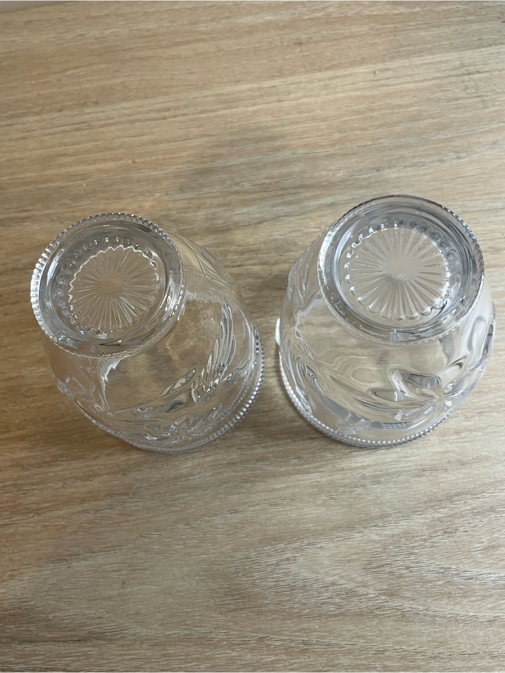 Clear Embossed Glass Tumbler Set - Hummingbird and Floral Pattern - Picture 7 of 9